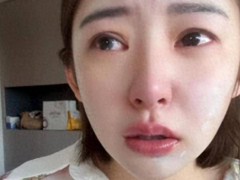 黄一鸣深陷舆论漩涡：前男友闺蜜联手爆料，现男友现身难平身世疑云