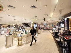 传统商场批量闭店：标准化模式落幕，新零售如何抓住消费新需求？