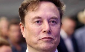 马斯克或推动Tesla与SpaceX合并：业务协同下财务阻力成关键挑战