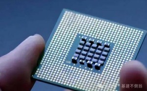 华为新突破：绕开传统制程，立体算力底座改写半导体格局，任正非亮相有深意