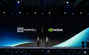 黄仁勋Marvell CEO共话AI未来：连接成关键，铜光并用引领新趋势