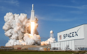 SpaceX估值“跳水”：马斯克“太空AI梦”遇冷，投资者何去何从？