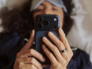 估值700亿的Oura Ring冲刺IPO：AI硬件如何从“炫技”走向“续命”服务？