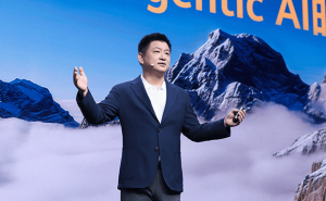 对话华为云CEO周跃峰：华为云差异化路径与AI生态构建新思考