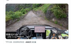 马斯克转发特斯拉FSD挑战重庆挂壁公路视频，海外网友盛赞中国基建与科技