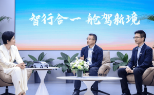 舱驾一体新突破！卓驭携手极狐打造MPV问道V9 开启未来出行新体验