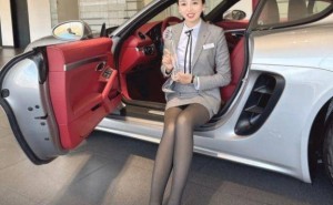 女销售年售170辆保时捷引质疑 回应：真诚努力成就销售佳绩