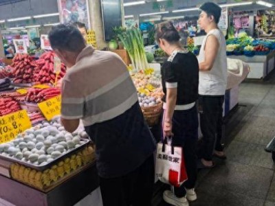 鸡蛋价格连续五周上扬，上海商超自有品牌鸡蛋成消费新宠