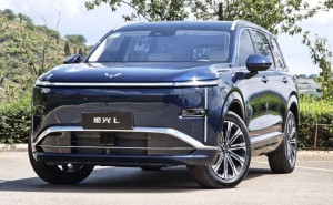 五菱星光L：10万级大6座插混SUV，长续航低油耗的实惠之选