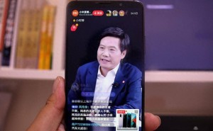 雷军15小时直播不疲惫引热议:热爱成事业动力,创业者当以此为榜样