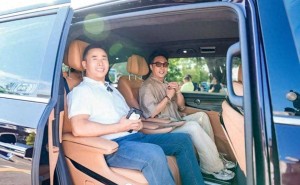 吴镇宇探访东风风行生产基地 深度体验2027款星海V9的可靠与温度