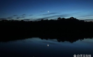 雷马赫2026年新泽西州上空定格：金木星月球水星同框的壮丽天象