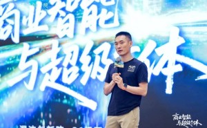 AI原生转型困境如何破局？刘夜亲授五大维度实战方法论