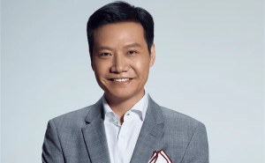 雷军刘震云对谈AI：能辅助创作难替代核心价值，创新仍是人类专属