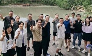马云携阿里核心管理层插秧团建，以行动传递团结信心稳人心