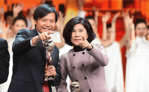 雷军“玩笑”引商界风云：董明珠较真背后，是制造业的坚守与突围