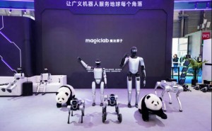 江苏魔法原子牵手京东：补齐产业链缺口，具身智能机器人加速落地