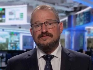 高通CEO畅想未来：AI眼镜或成人机交互新宠 开启智能协同新篇章