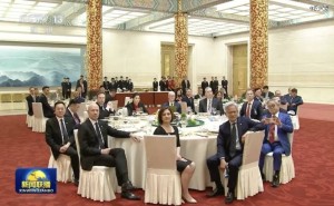 从玻璃女王到科技投资人：3000亿蓝思科技掌门周群飞的VC隐秘布局之路