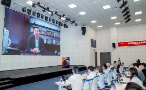 李开复：AI驱动科学发现时代来临 科学智能竞争聚焦高质量数据与“科学母语”
