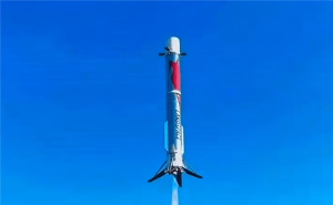 朱雀三号遥二回收成功 马斯克15年前旧帖预言中国航天未来