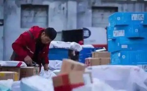 拼多多低价背后：供应链、销量、竞争与模式共塑，你还会为低价买单吗？