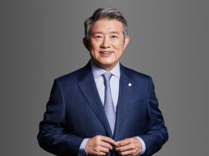 泰康保险成立30周年迎人事变动：陈东升专注战略，刘挺军接任CEO