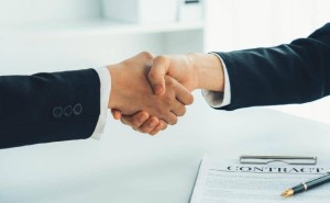 泰康保险30周年司庆迎人事变动：陈东升转战战略，刘挺军接棒CEO