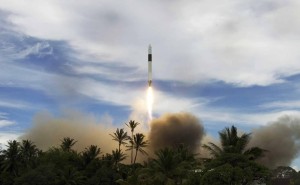 猎鹰1号第四次发射：生死一搏定乾坤，成功改写SpaceX航天征程