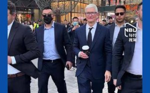 苹果新CEO微博首秀引关注,市值一夜增超8000亿,坚守技术服务于产品理念