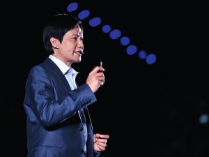 库克交棒引思考：57岁雷军仍奋战一线，小米何时能“去雷军化”？