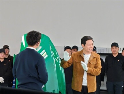 雷军直面争议直播拆车,用真诚与事实回应质疑,展现小米底气