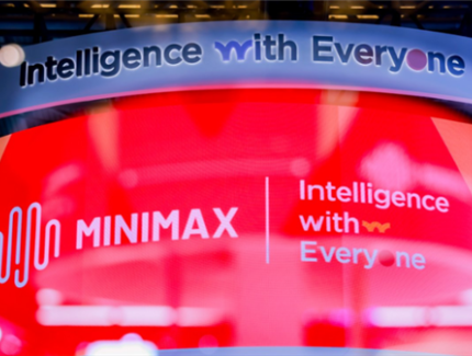 MiniMax CEO闫俊杰停薪！拿出4%股份激励团队1%设基金促开源