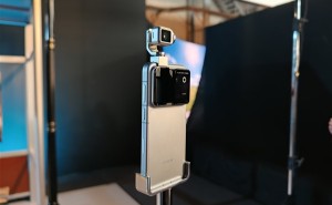 荣耀携手韩寒共探影像新境，Robot Phone 8月12日发布引期待